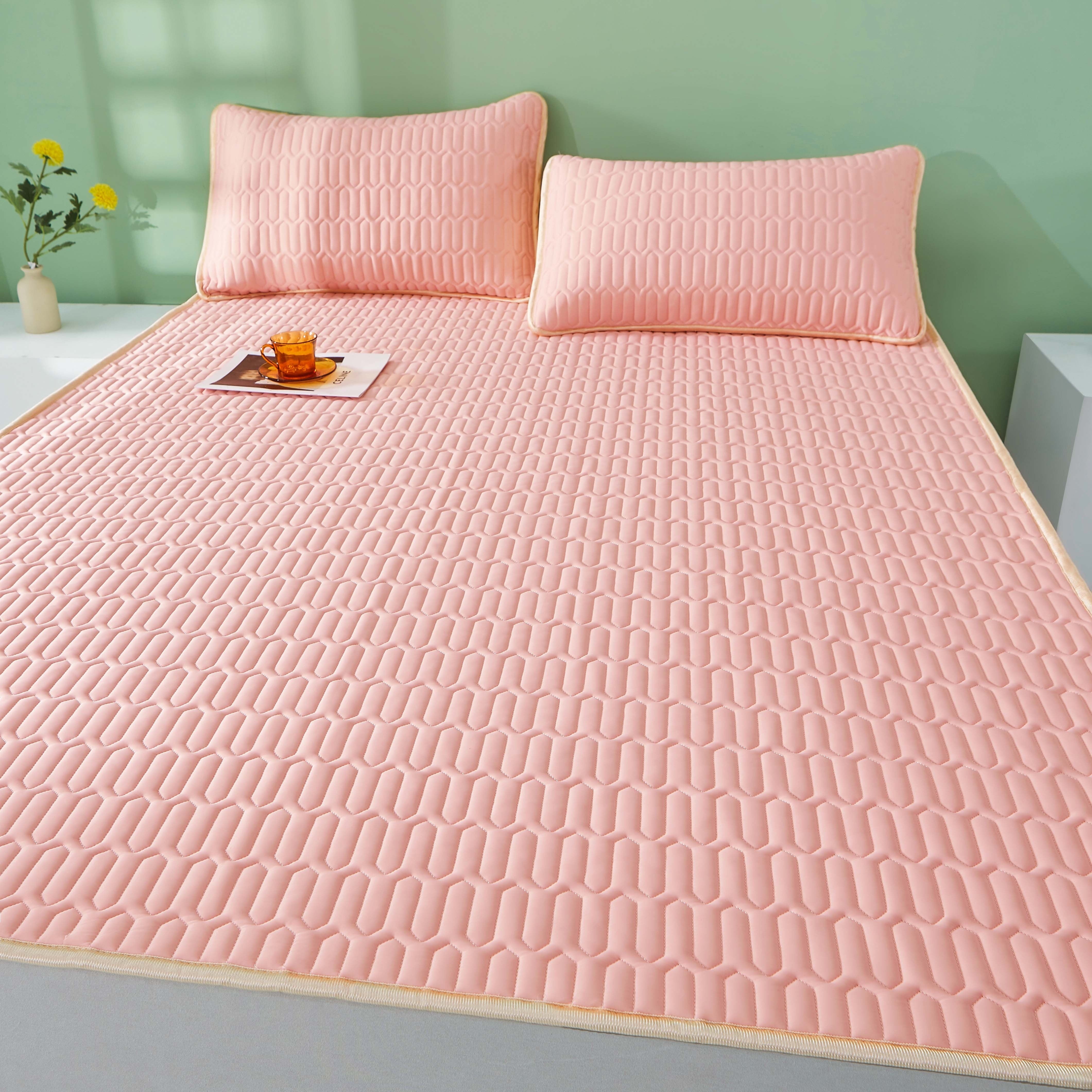 Cooling Latex Mat Set – Breathable & Foldable Comfort for Bedroom or Dorm
