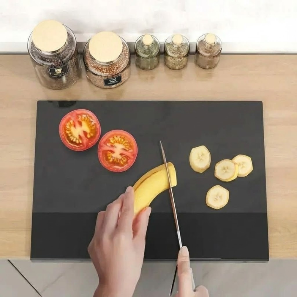Acrylic Cutting Board with Protective Lip – Durable Non-Slip Chopping Board for Kitchen, 45x35 cm 3