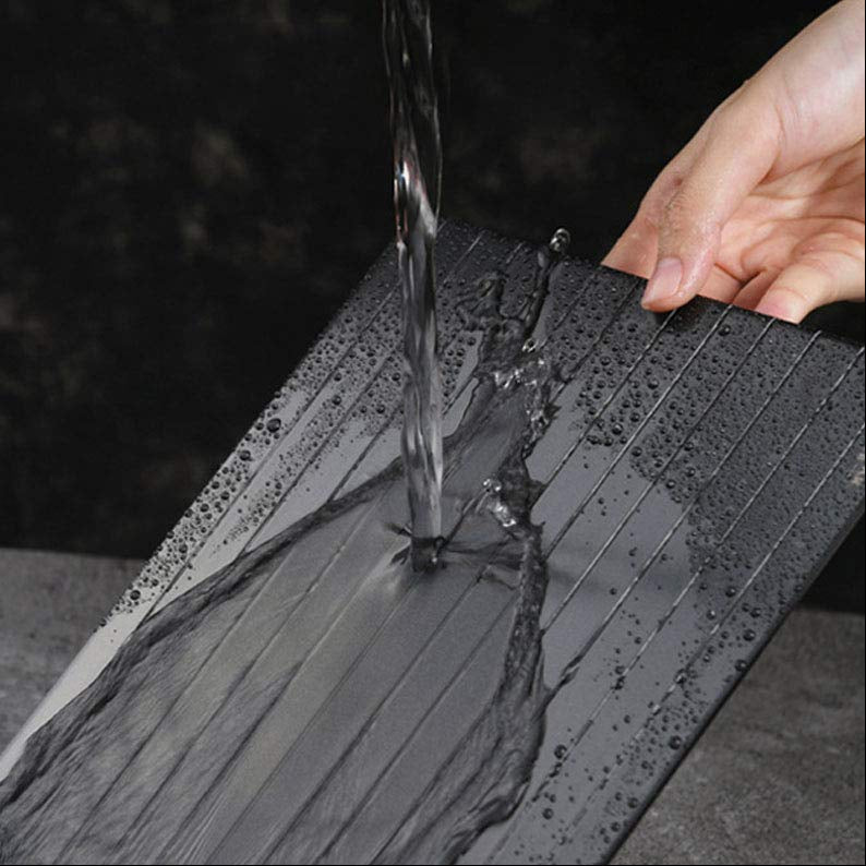 Person washing a non-stick cookware with water, text 'Non-stick and very convenient to clean.'