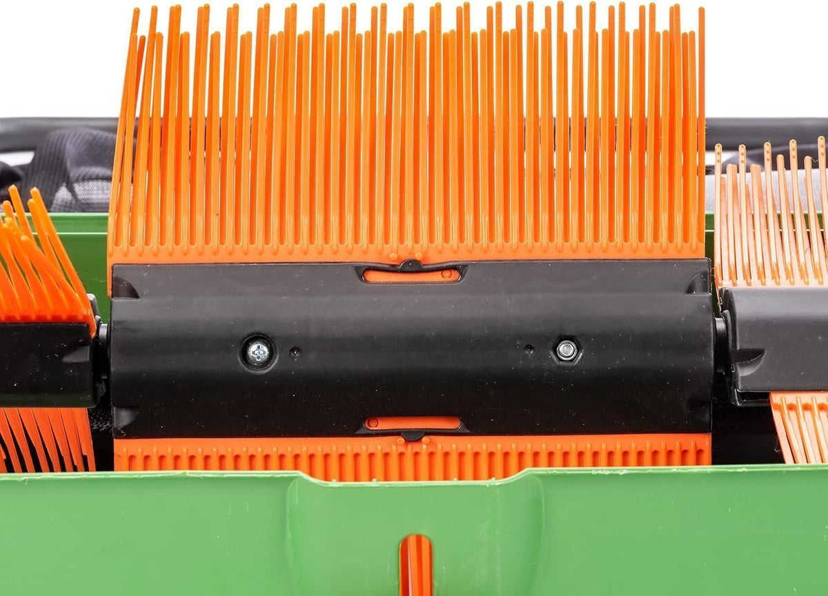 Scotts 26 in. Push Lawn Sweeper LSW70026S, Black/Green