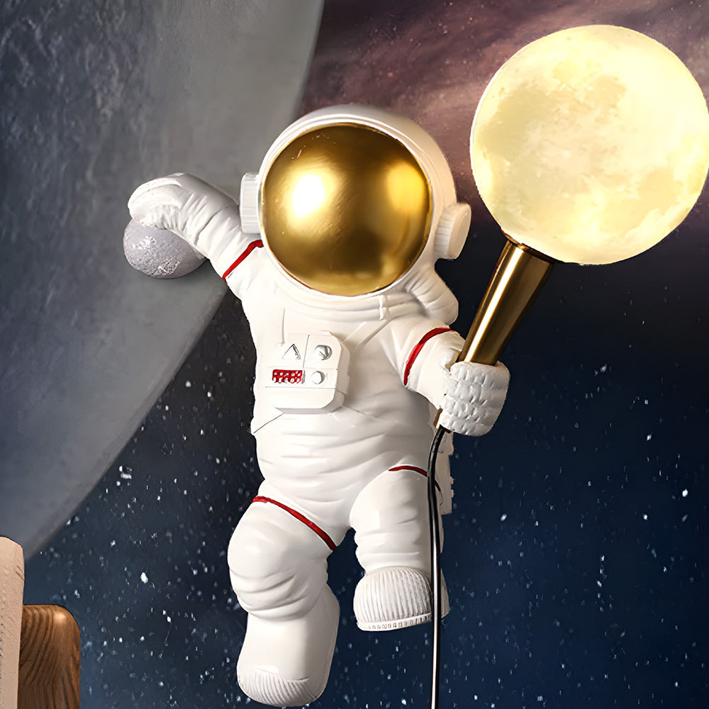 Astronaut Wall Light – Creative Space-Themed Resin Design with Warm LED Glow for Cozy Indoor Atmosphere 3
