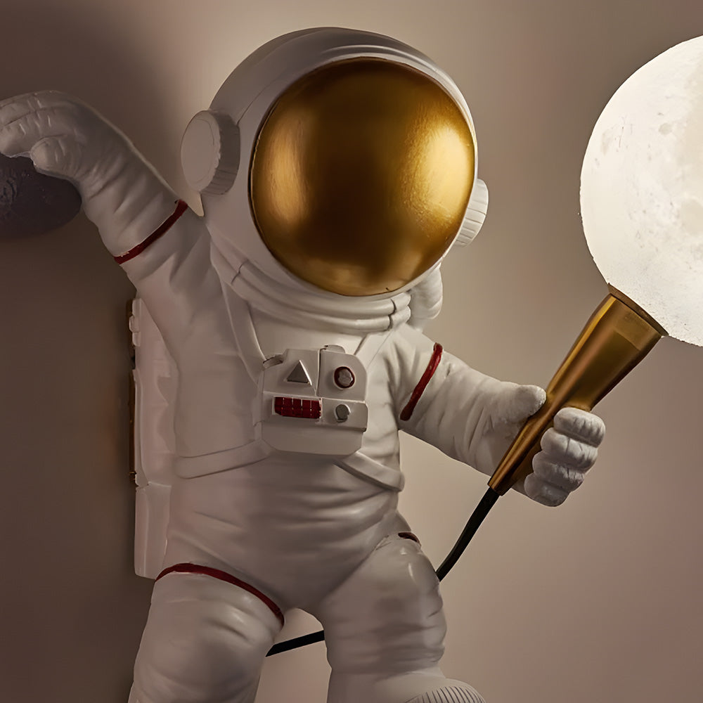 Astronaut Wall Light – Creative Space-Themed Resin Design with Warm LED Glow for Cozy Indoor Atmosphere 4