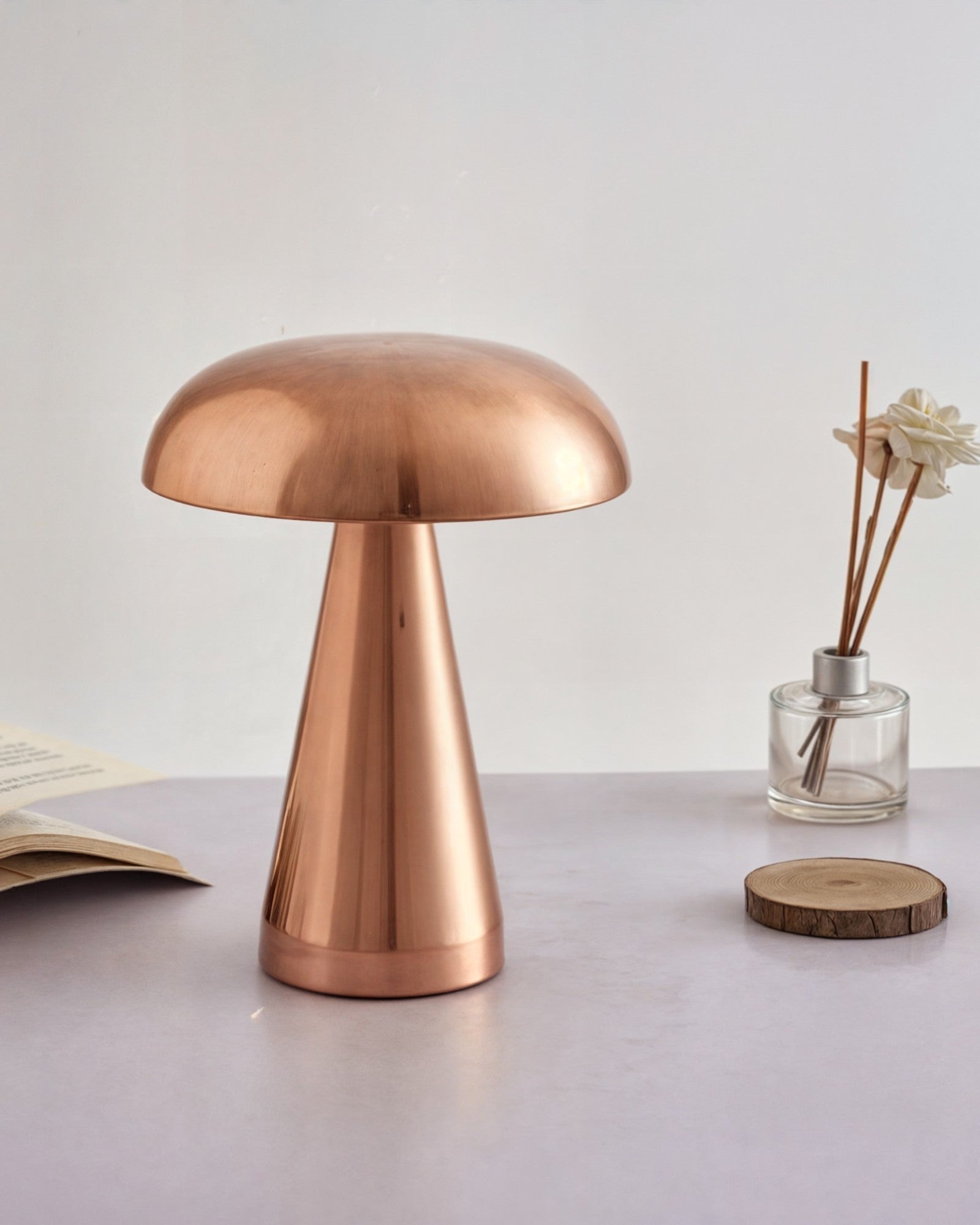 Dimmable Table Lamp with Rechargeable Battery – Cordless LED Indoor Lighting with Touch Control and 3 Light Intensities 7