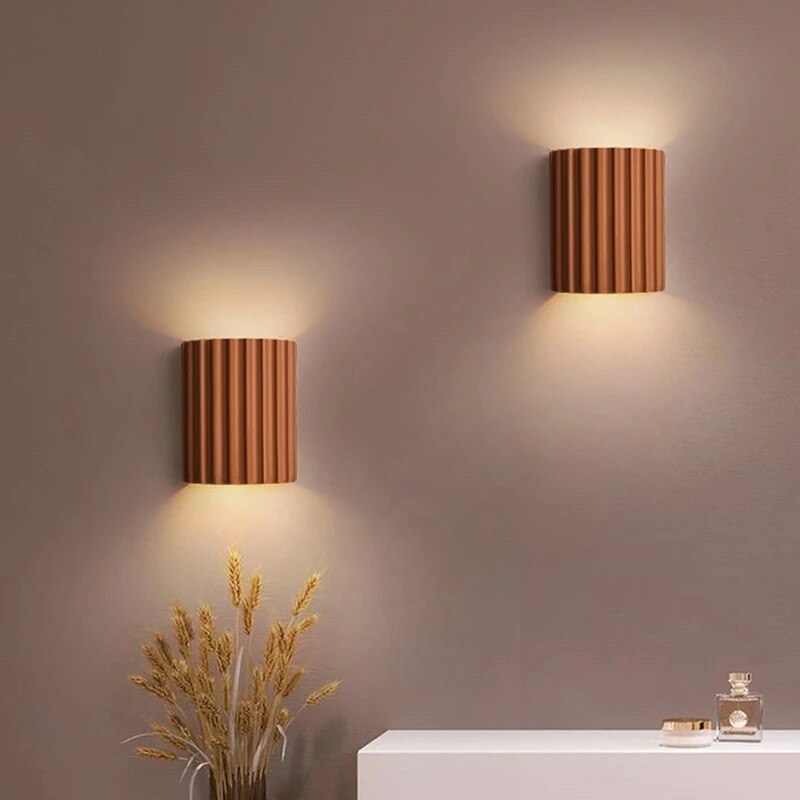 Modern Resin Wall Lamp – Stylish Decorative Lighting for Living Room, Bedroom & Hallway