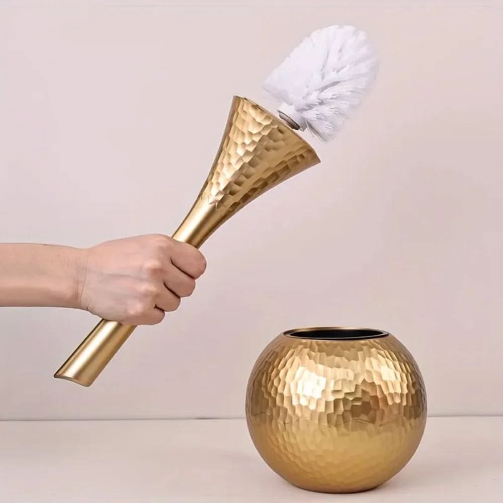 Elegant Gold Toilet Brush with Ergonomic Handle and Stylish Holder – Durable Bathroom Accessory for Modern Decor 3