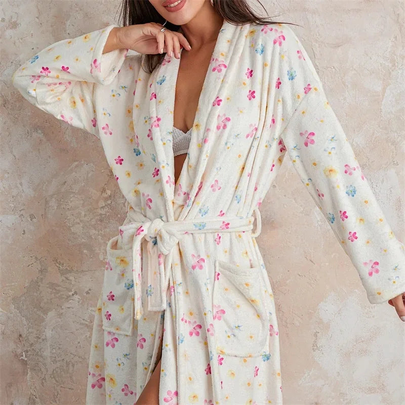 Floral Print Women's Dressing Gown – Soft Flannel Bathrobe with Shawl Collar and Adjustable Belt for Cozy Comfort 3