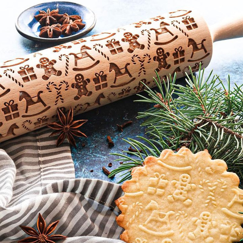 Handcrafted Embossed Rolling Pin for Holiday Baking – 35cm Beech Wood with Festive Reindeer and Snowflake Designs 4