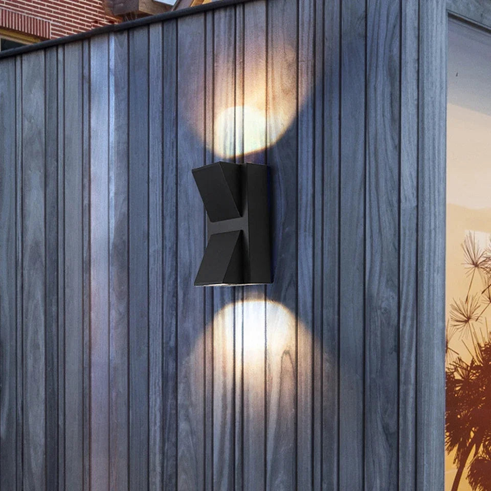 IP54 Outdoor Wall Light with Integrated LED – Durable Aluminum Exterior Wall Lantern 5