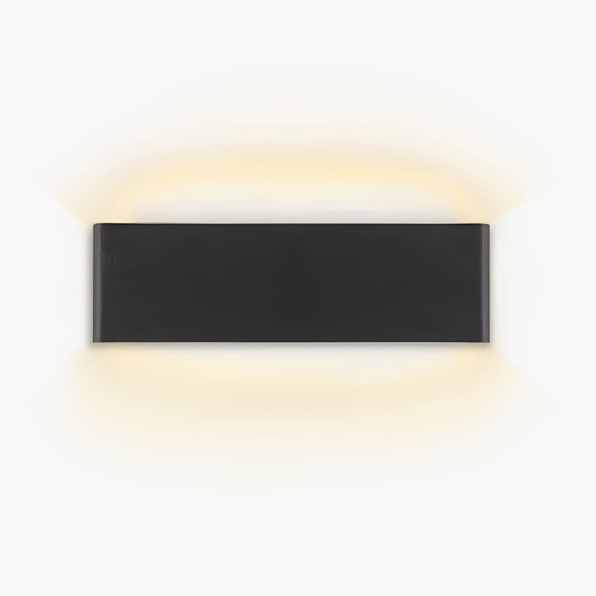 Elegant, Timeless and Versatile Wall Lamp