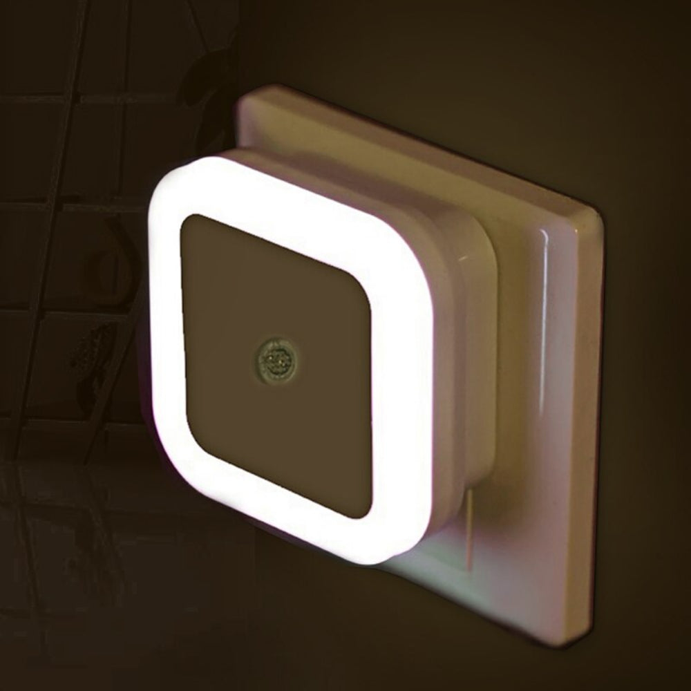 Motion Sensor LED Night Light – Automatic Activation for Hallways, Bathrooms, and Kids' Rooms 1
