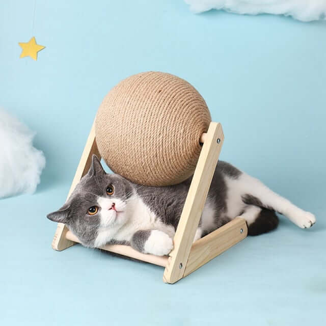 Natural Sisal Scratching Ball for Cats – Ergonomic Design for Stress Relief and Furniture Protection 2