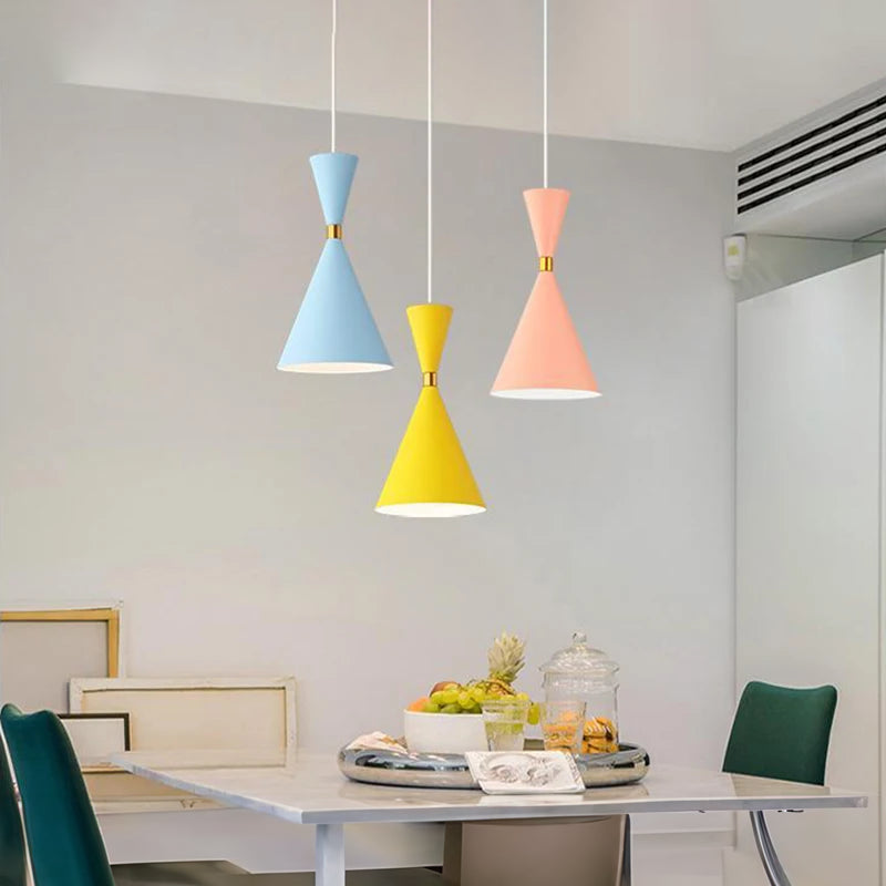 Nordic Geometric Black Pendant Light – Adjustable LED Hanging Light for Modern Kitchen and Living Room 5