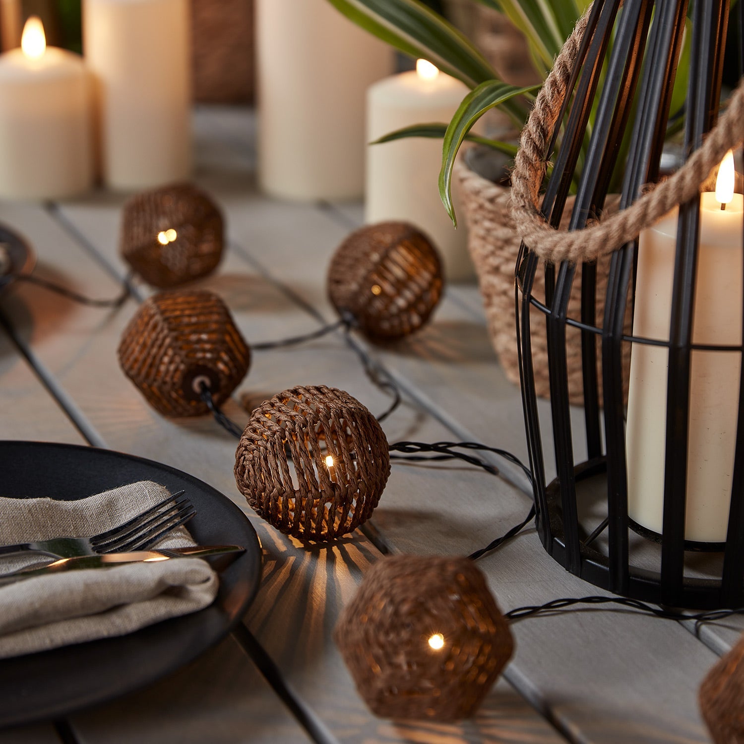 Solar Fairy Lights - 10 Rattan Ball String Lights with 8 Light Effects, 2.25m Warm White Outdoor Twinkle Lights 1