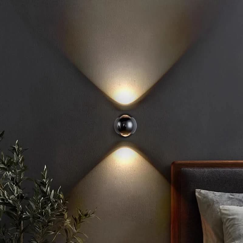 Stylish Solar Garden Light Ball – Weatherproof Outdoor Lighting for Patios and Gardens, Eco-Friendly Solar-Powered Decor 8