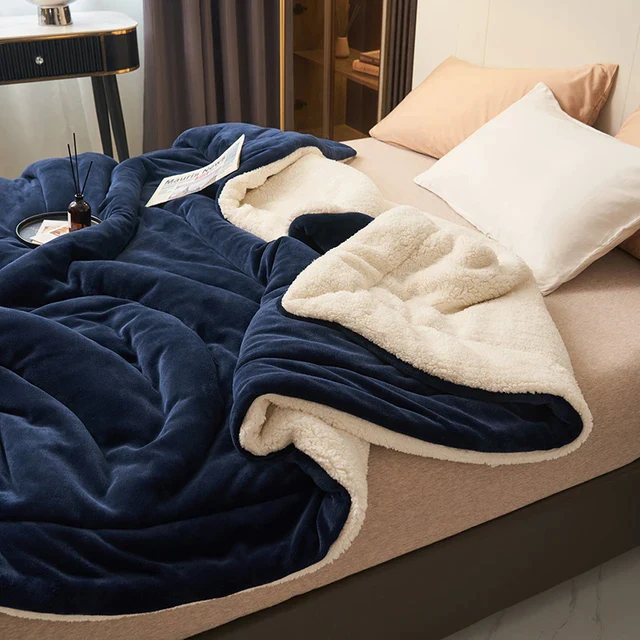 Warm Fleece Blanket – Soft and Cozy Flannel Throw for Ultimate Comfort 2