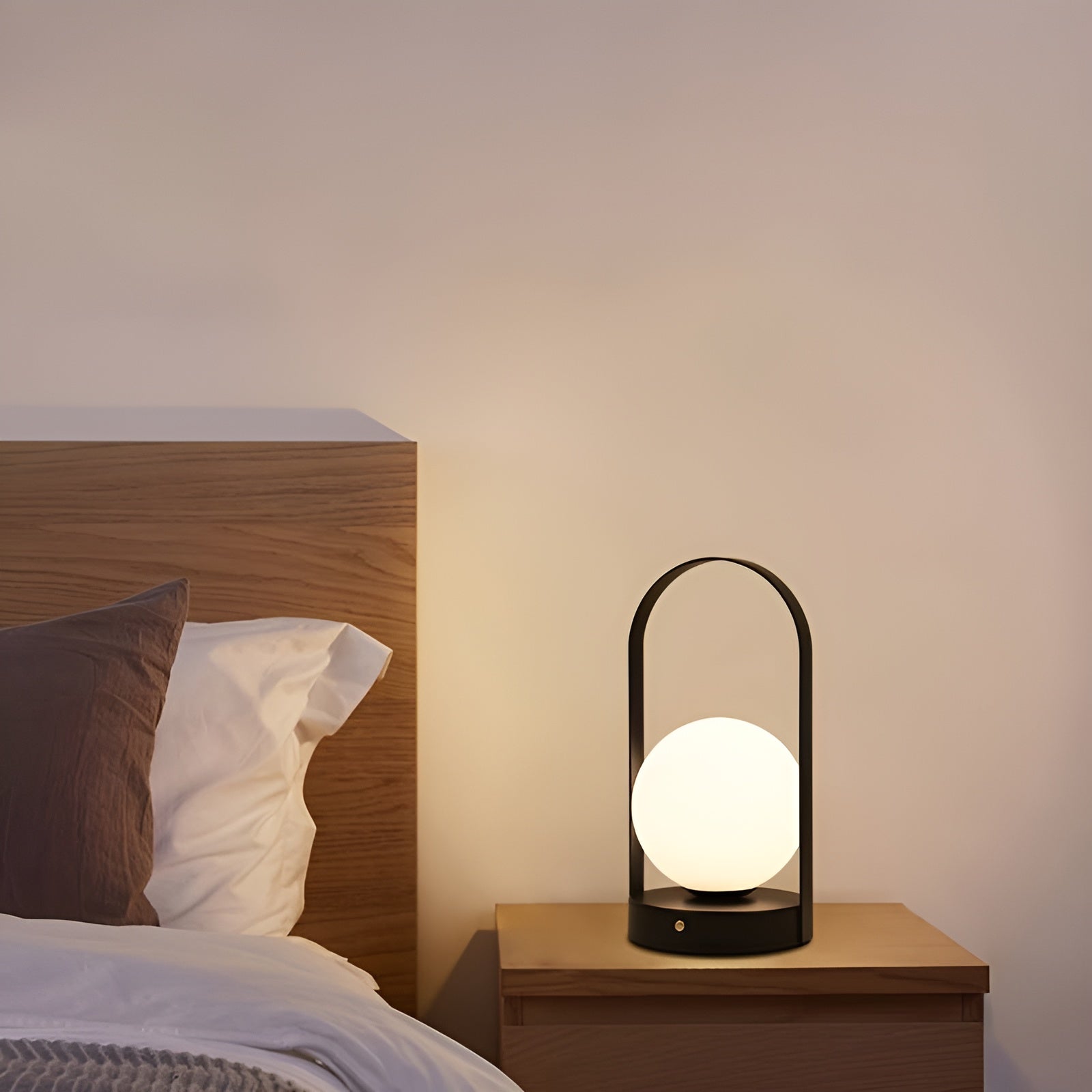 Wireless Rechargeable Touch Control Table Lamp – Modern Spherical Design 4