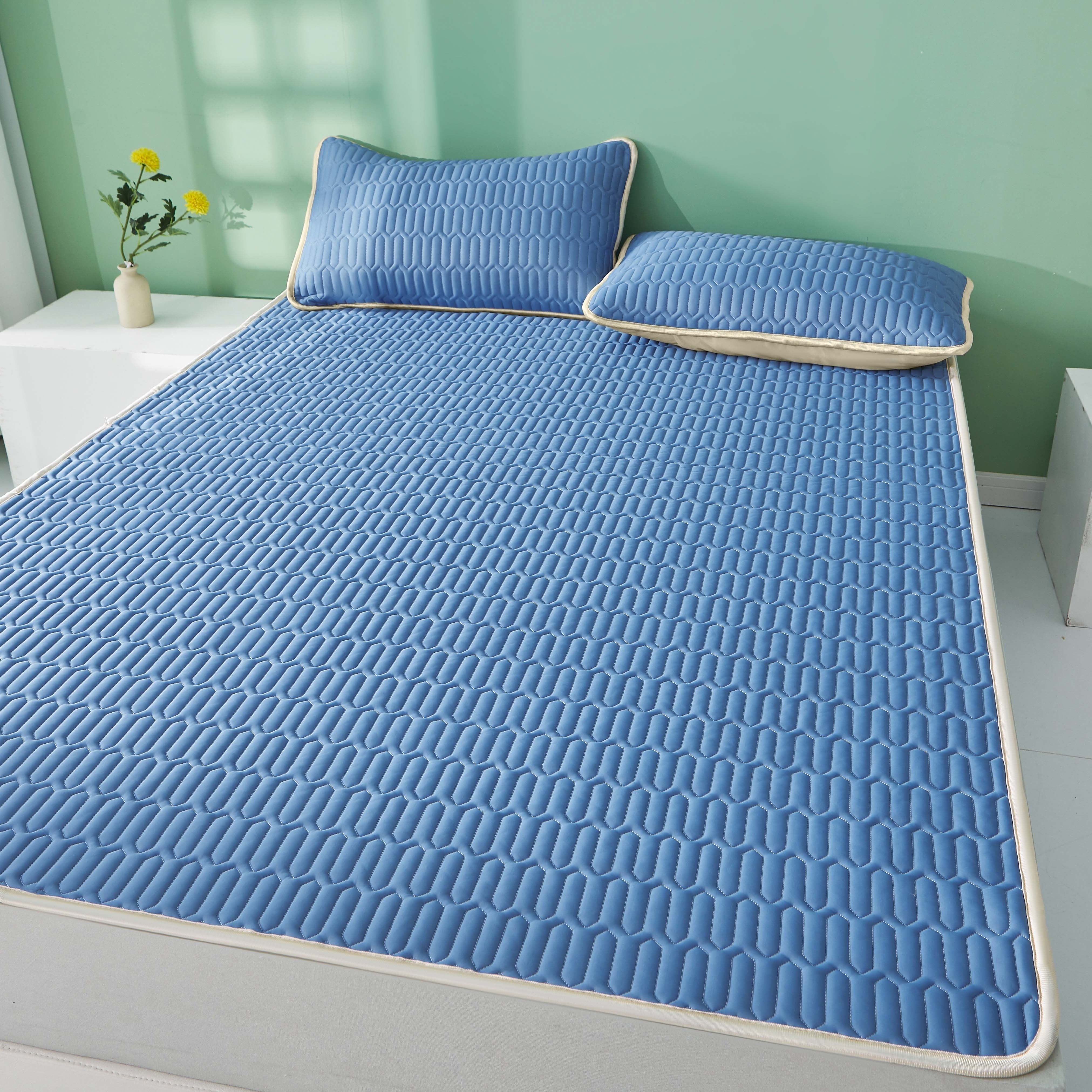 Cooling Latex Mat Set – Breathable & Foldable Comfort for Bedroom or Dorm