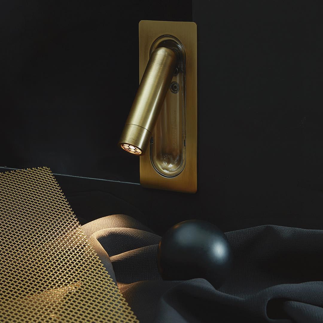 360º Adjustable Wall-Mounted Reading Lamp with Integrated LED – Elegant Bedside Reading Light for Indoor Use 2