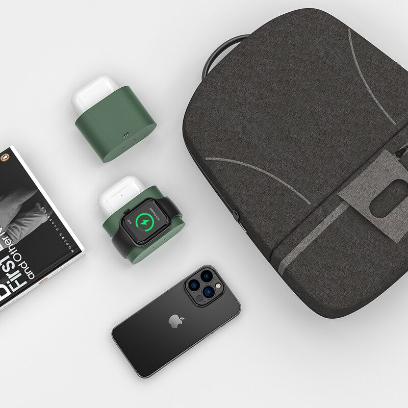 4-in-1 Fast Wireless Charger Station with Alarm Clock and Adjustable Lamp – Multi-Device Charging for iPhone and Samsung Devices 4