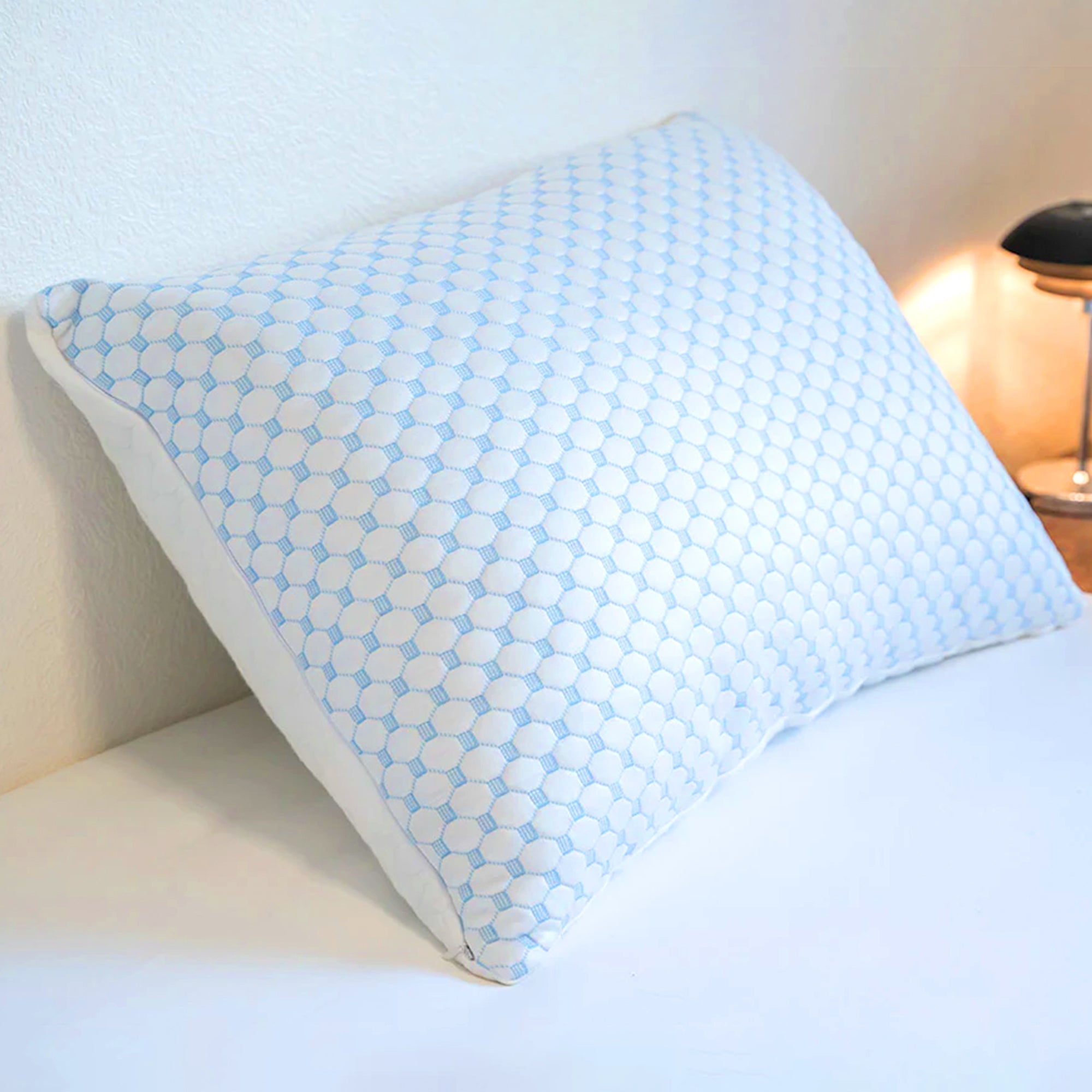 Cooling Gel Pillow for Side Sleepers – Ergonomic Support, Hypoallergenic Cover, Refreshing Sleep Solution 1