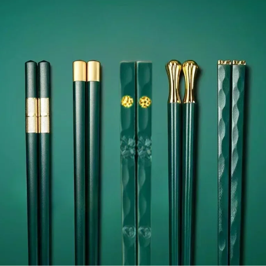 Elegant Alloy Chopsticks Set of 5 – Durable, Dishwasher Safe, Modern Design for Stylish Dining 9