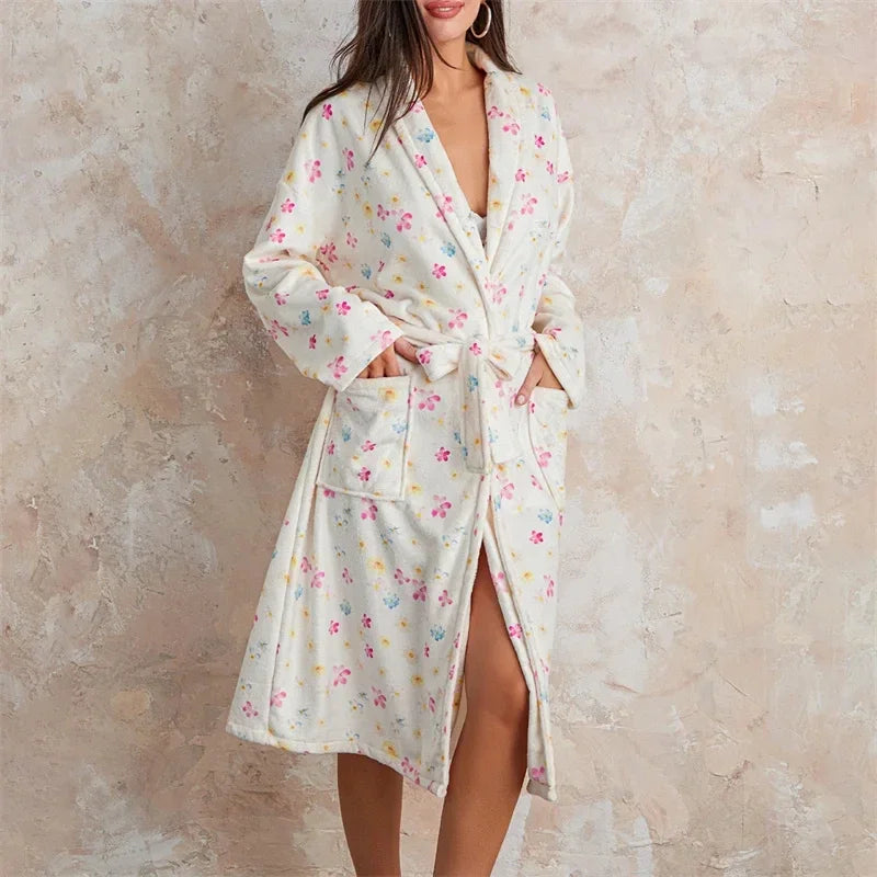Floral Print Women's Dressing Gown – Soft Flannel Bathrobe with Shawl Collar and Adjustable Belt for Cozy Comfort 2