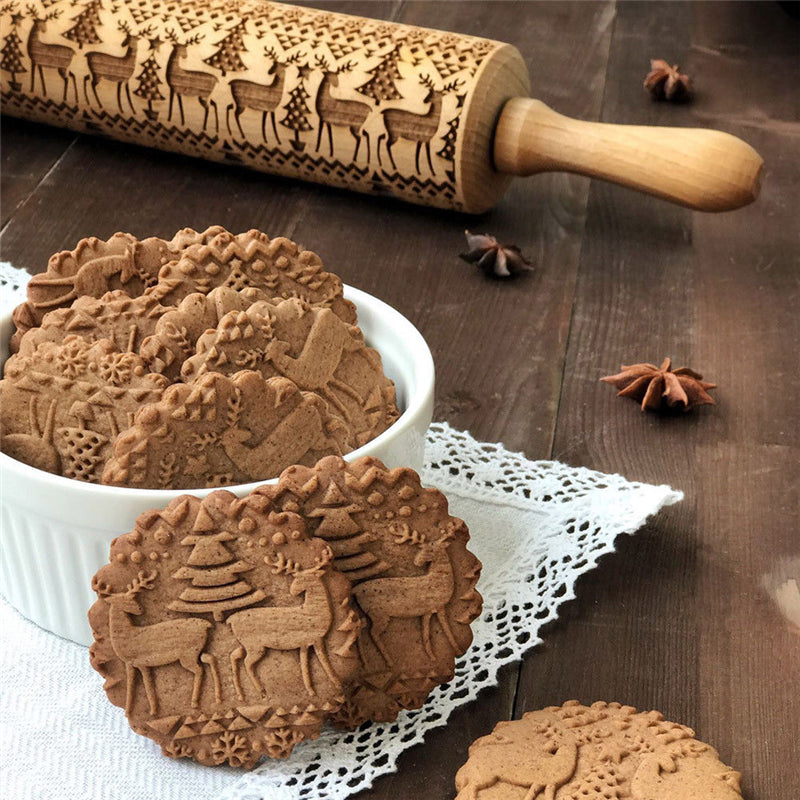 Handcrafted Embossed Rolling Pin for Holiday Baking – 35cm Beech Wood with Festive Reindeer and Snowflake Designs 0