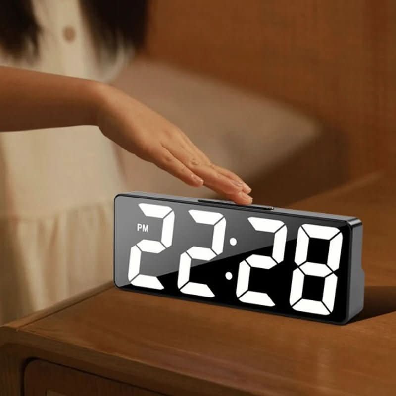 LED Digital Alarm Clock with Temperature Display and Adjustable Brightness – Compact USB or Battery Operated Design 4
