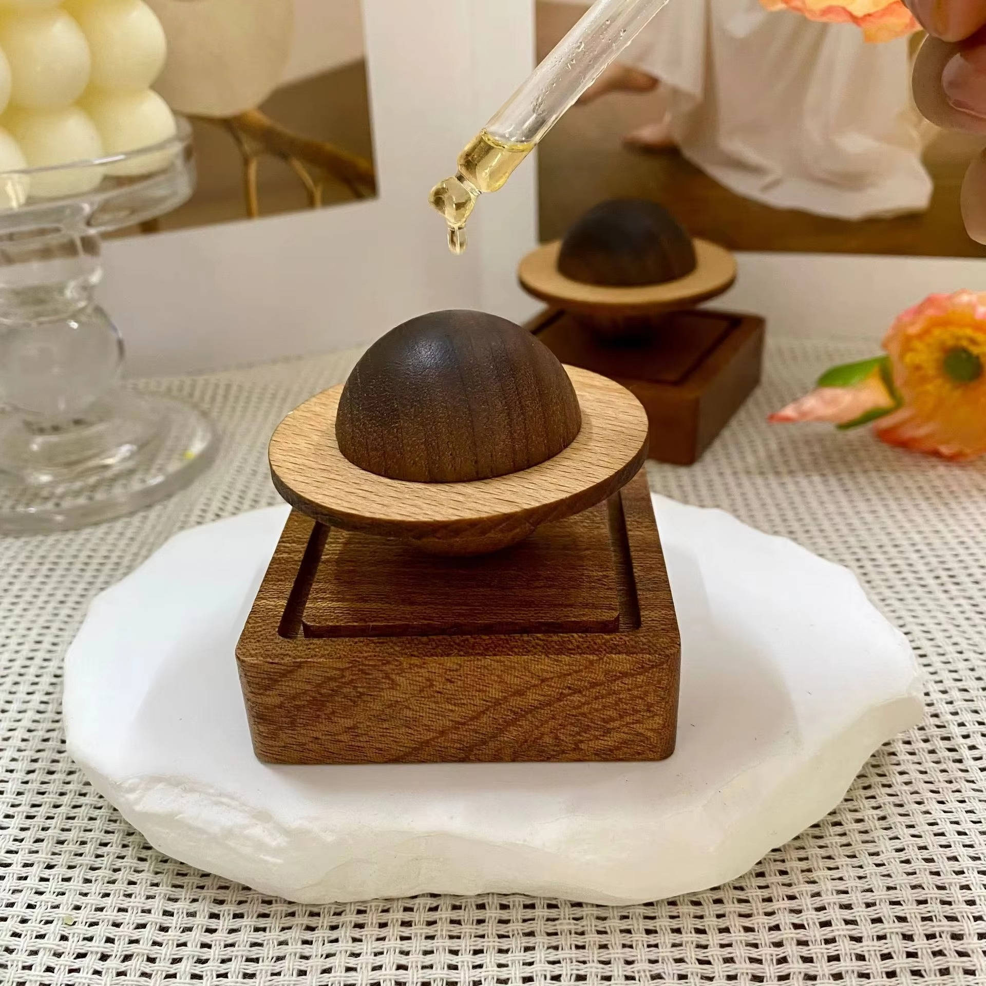 Mini Portable Aroma Diffuser – Natural Wood Design with Magnetic Base for Essential Oils – Effortless Aromatherapy Diffuser 5