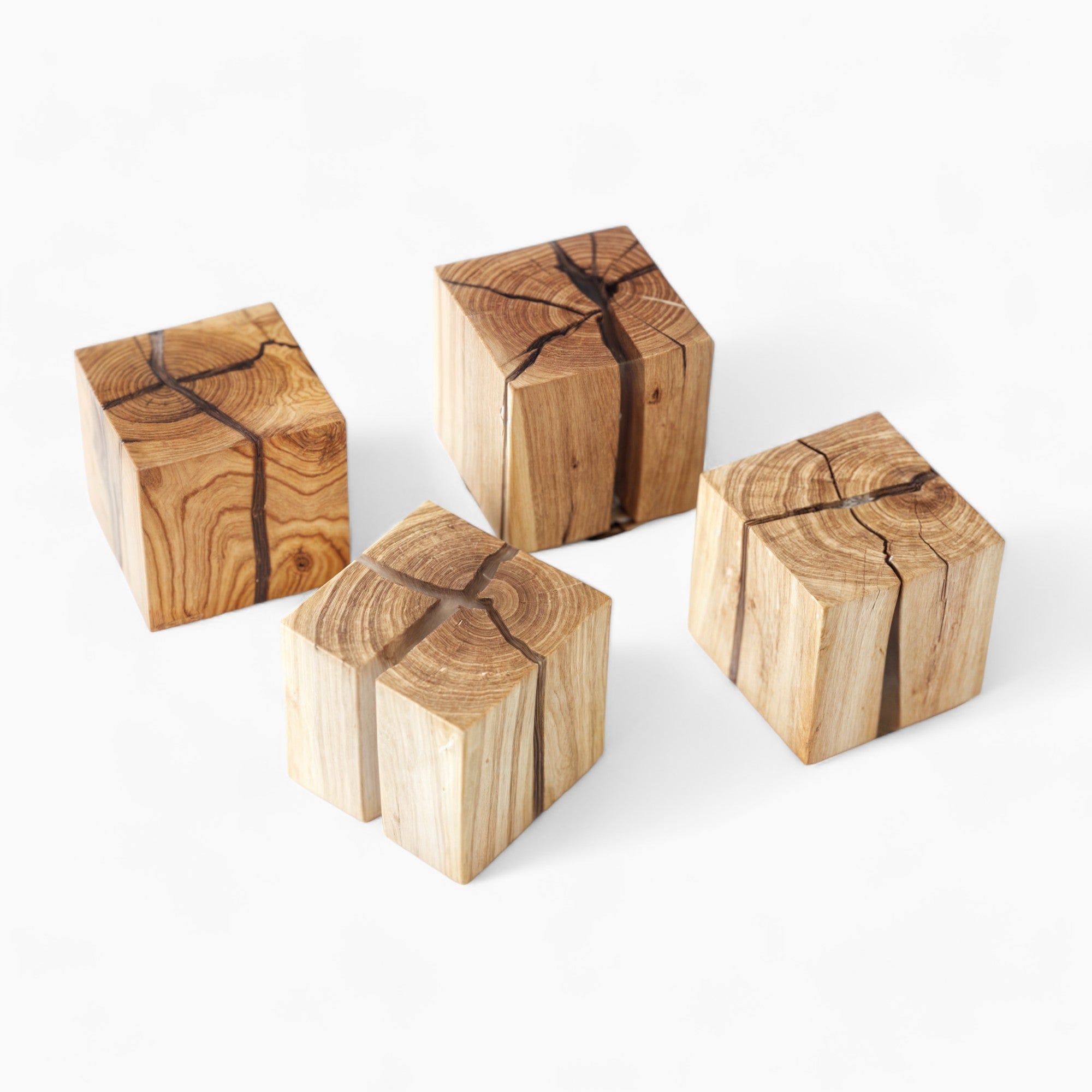 Modern Crackling Wood Table Lamp – Energy Efficient LED Bedside Lamp for Cozy Ambiance, Compact Design for Bedroom or Desk 4