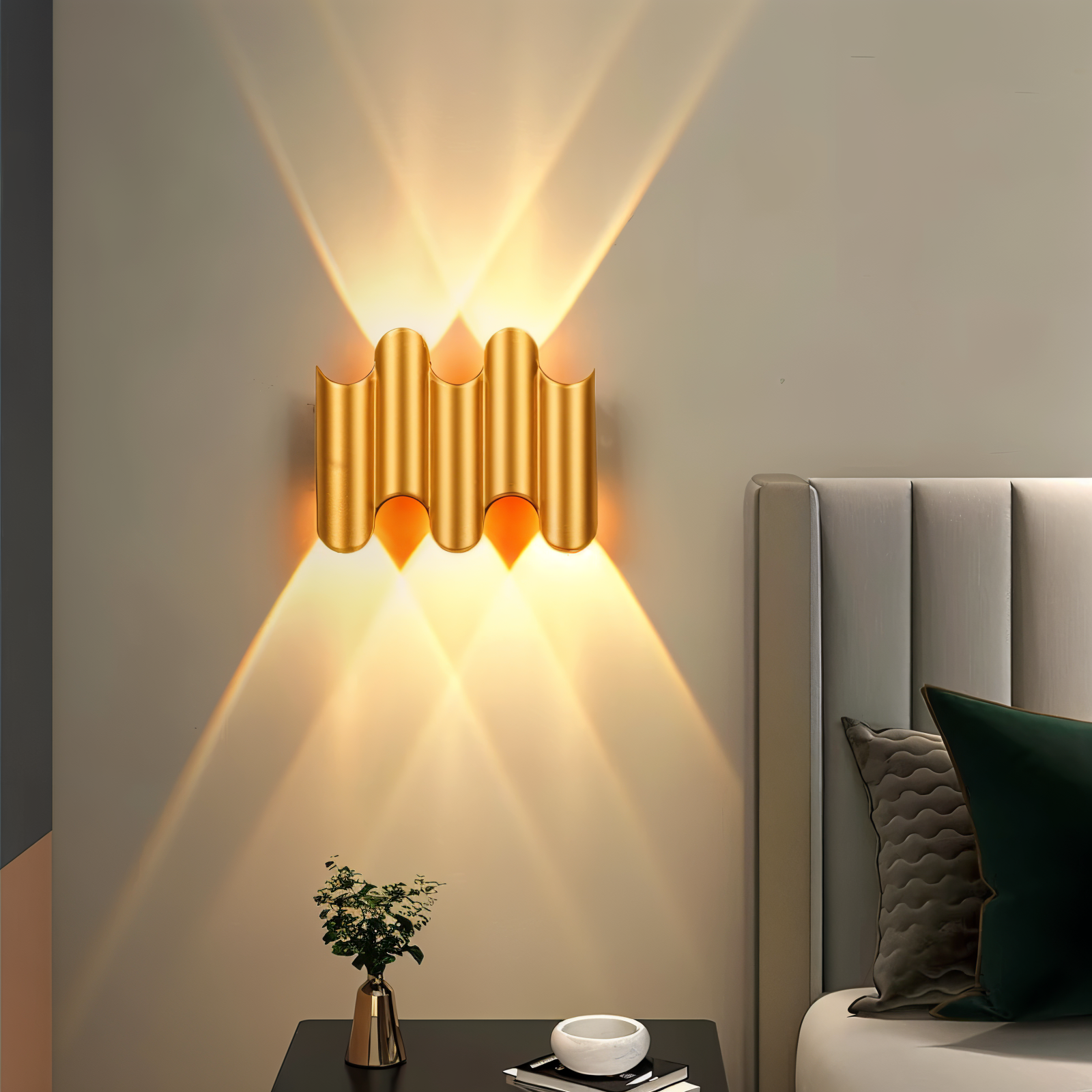 Modern LED Wall Light in Black and Gold – Decorative Up Down Wall Lamp for Elegant Interiors, 3000K Warm Light 1