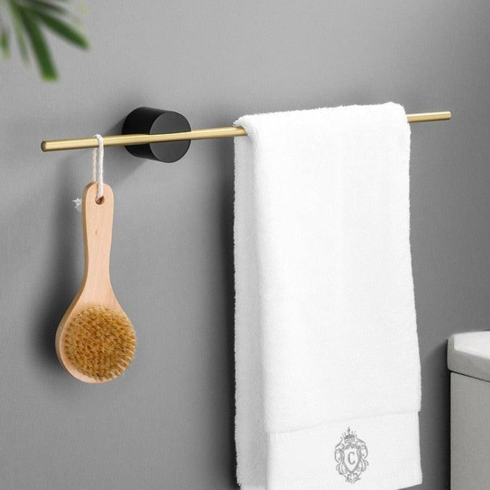 Modern Wall Mounted Towel Rack - Space Saving Bathroom Organizer in Metal, Two Sizes Available 4