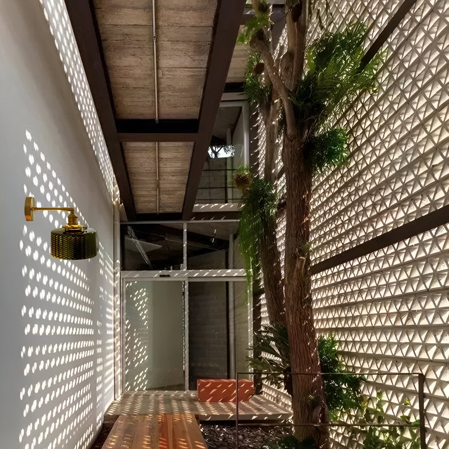 Nordic Clear Green Glass Wall Lamp with Adjustable LED Lighting – Elegant Zigzag Design for Living Room or Bathroom Wall Lights 7