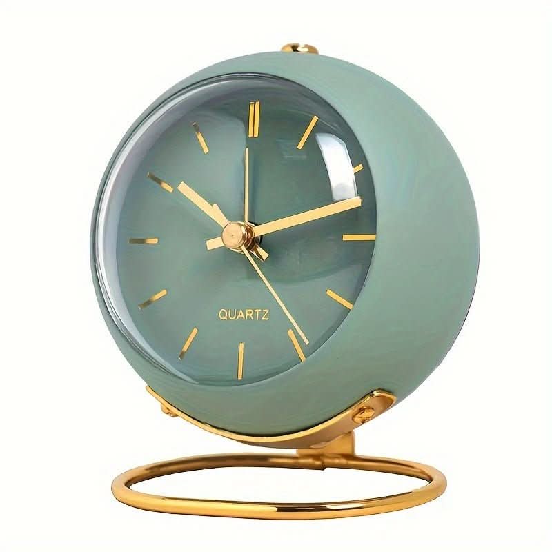 Retro Analogue Alarm Clock with Silent Movement and Night Lamp – Vintage Metal Design, Compact Size, Reliable Alarm Function 1