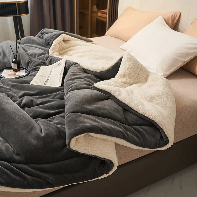 Warm Fleece Blanket – Soft and Cozy Flannel Throw for Ultimate Comfort 6