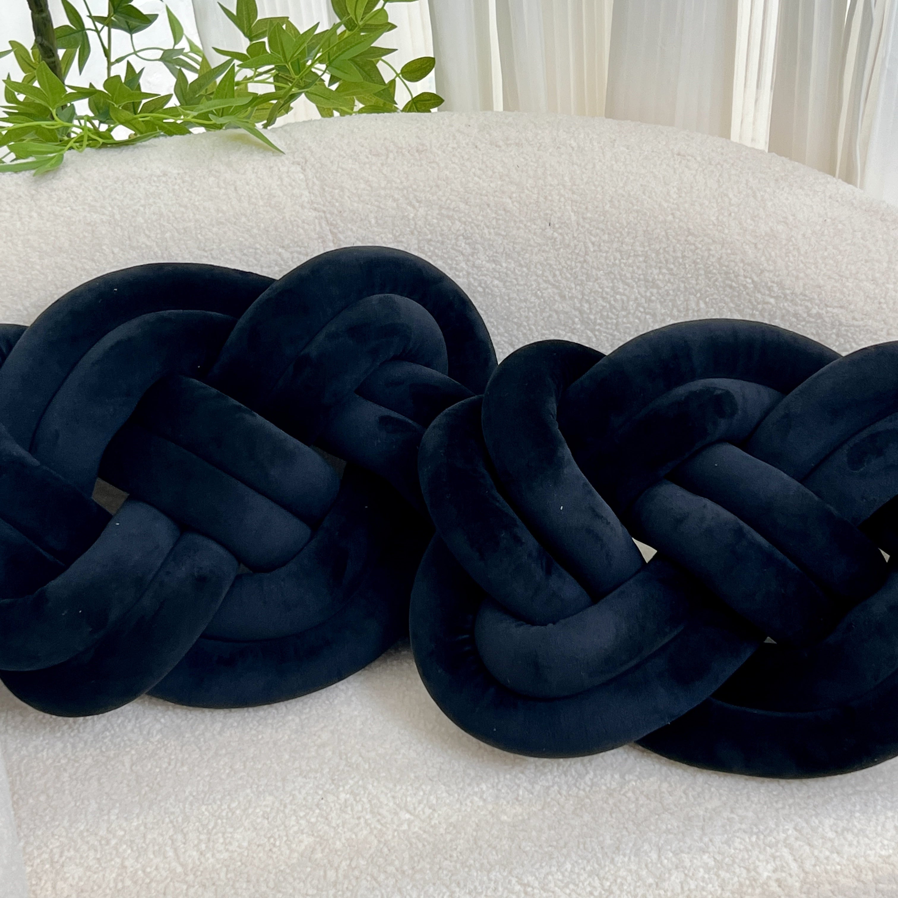 Soft Plush Round Button Cushions – Set of 2 Decorative Pillows for Sofa, Bed & Living Room