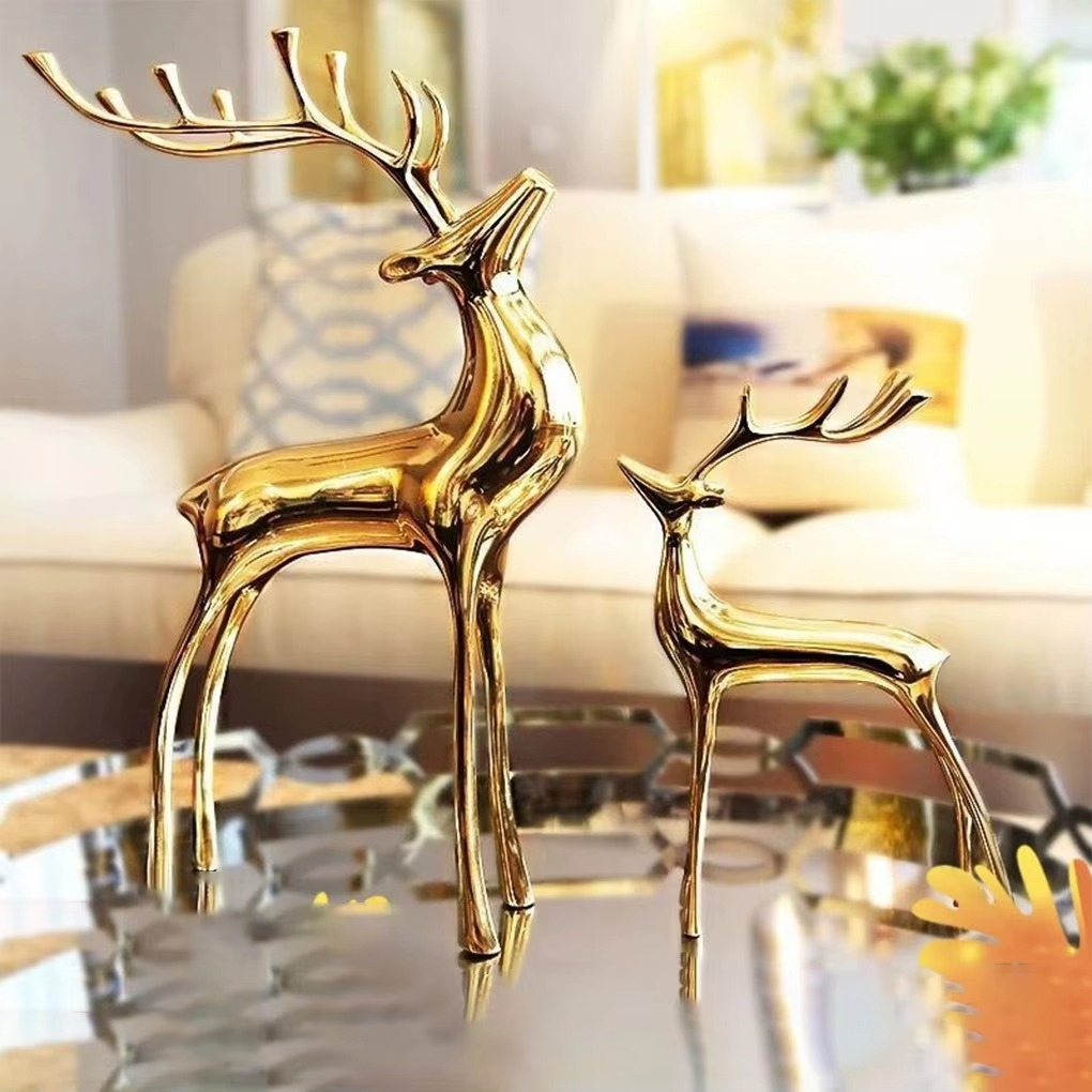Elegant Christmas Table Centerpiece Set – Sculptural Reindeer Table Decoration for Festive Holiday Decor 14