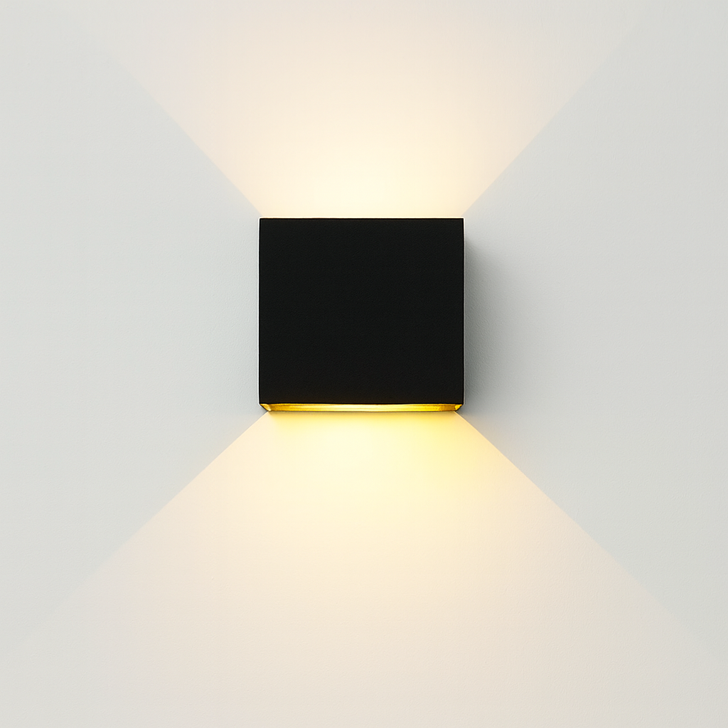 Elegant wall lamp
