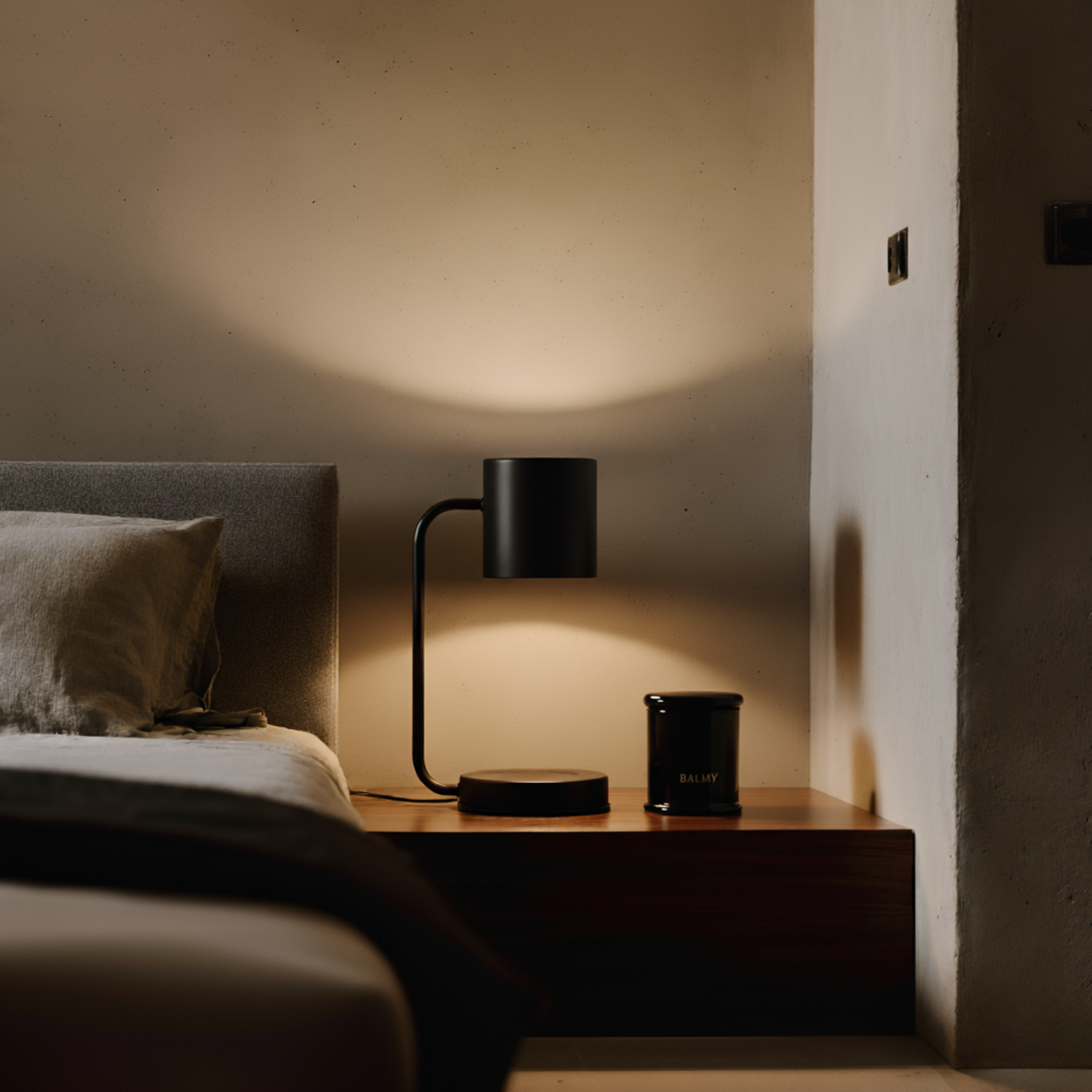 Luxury Candle Warmer Lamp – Fragrance Light with Scented Burner & Elegant Lampshade